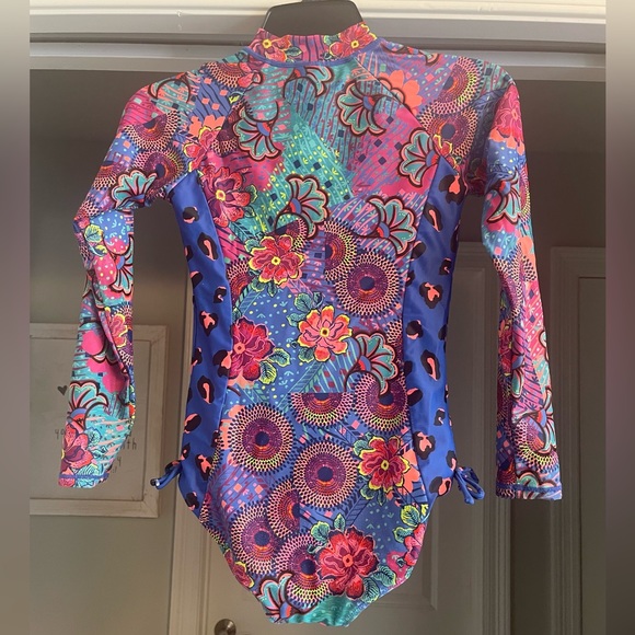 Next Rashgard Suit - Picture 2 of 7